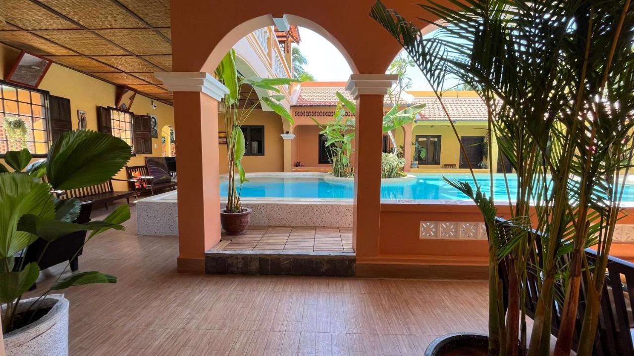 Mi Nhon Em Hotel Muine Mui Ne Esterno foto